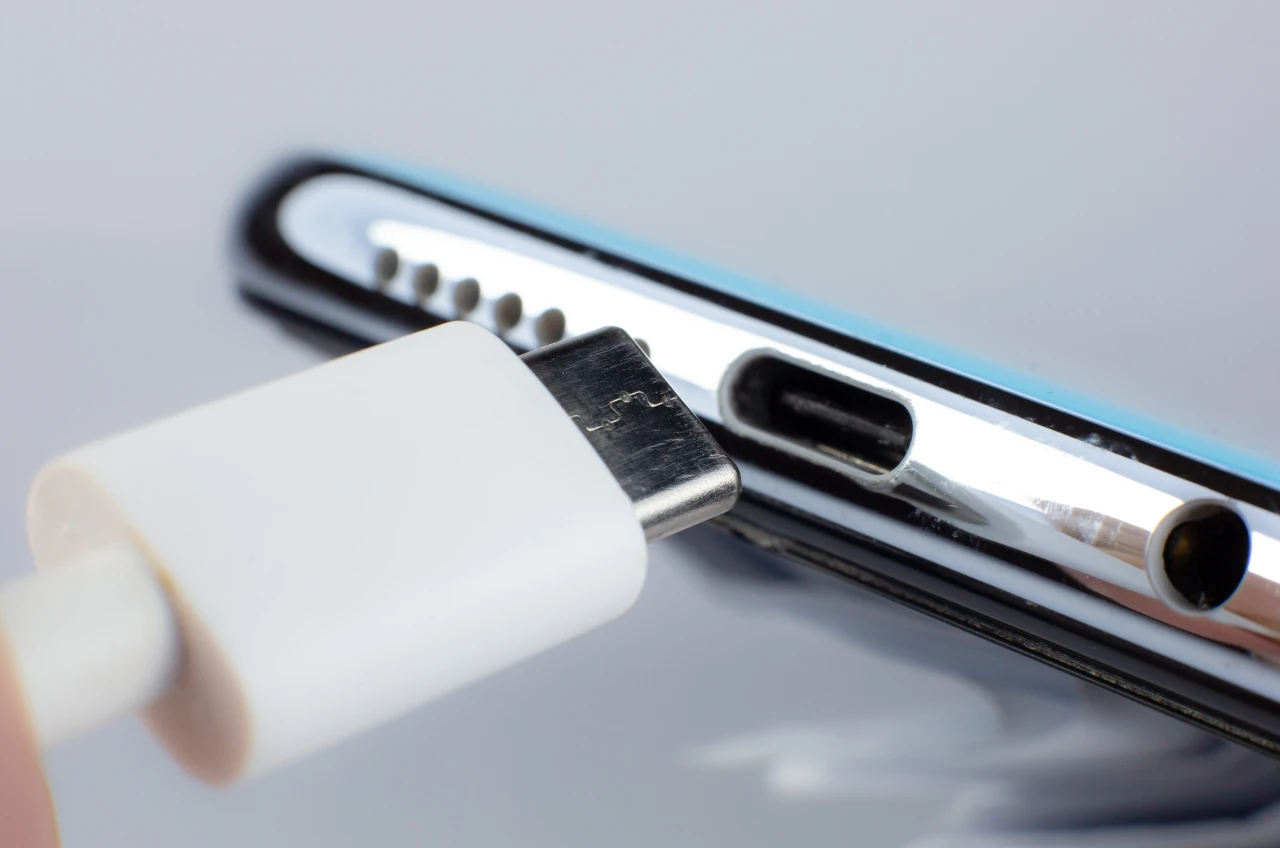 carregador com defeito